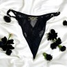 Tanga noir en dentelle avec bijou losanges dorés - PM01GBLK